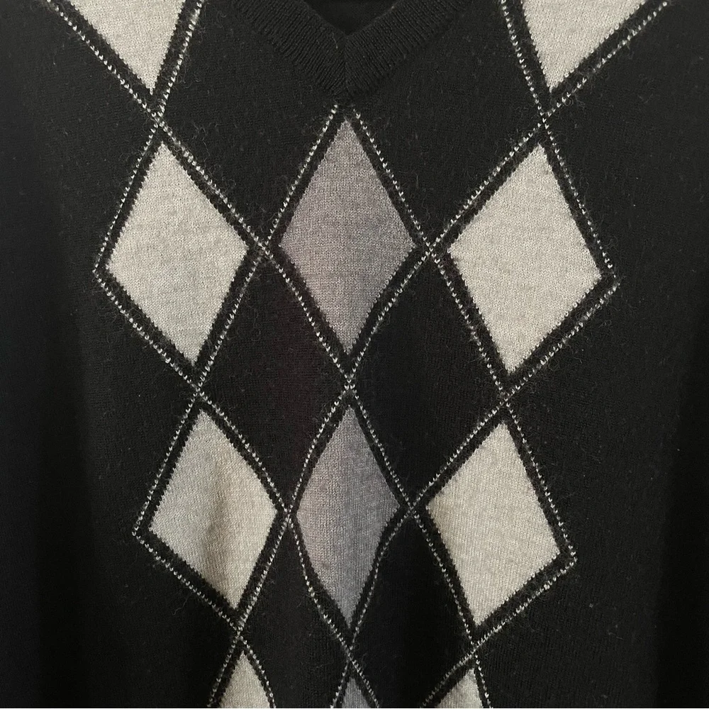 Club Room Men’s knitted sweater (size: L)